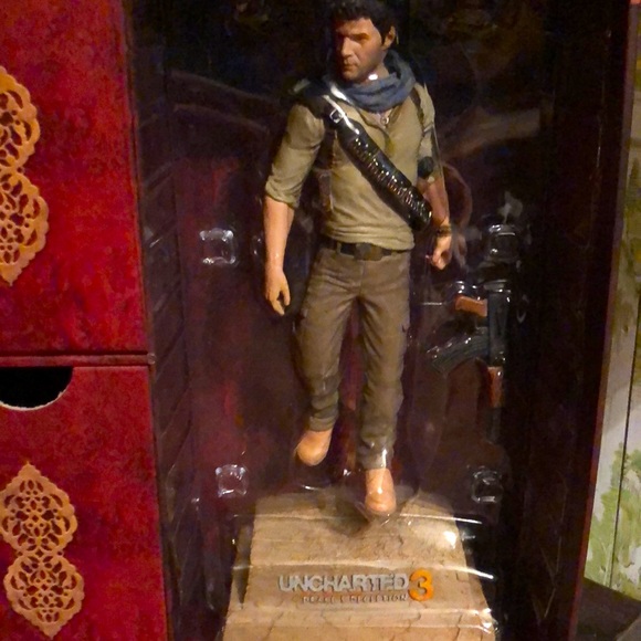 Other - Uncharted 3 Drakes Deception character